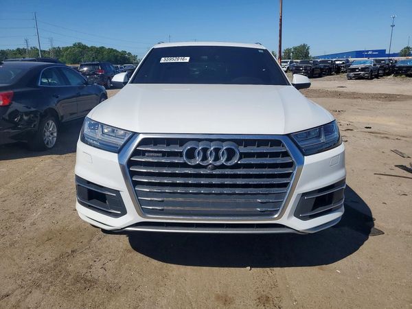 2017 AUDI Q7 quattro Prestige