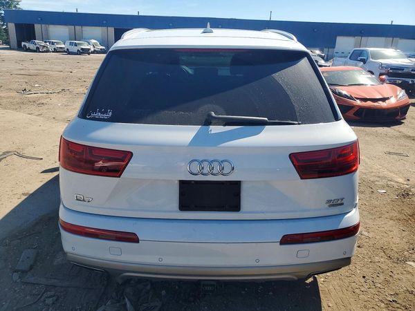 2017 AUDI Q7 quattro Prestige