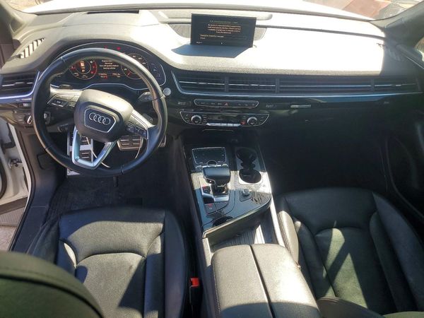 2017 AUDI Q7 quattro Prestige