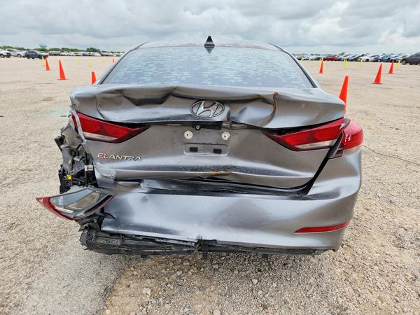 2018 HYUNDAI ELANTRA