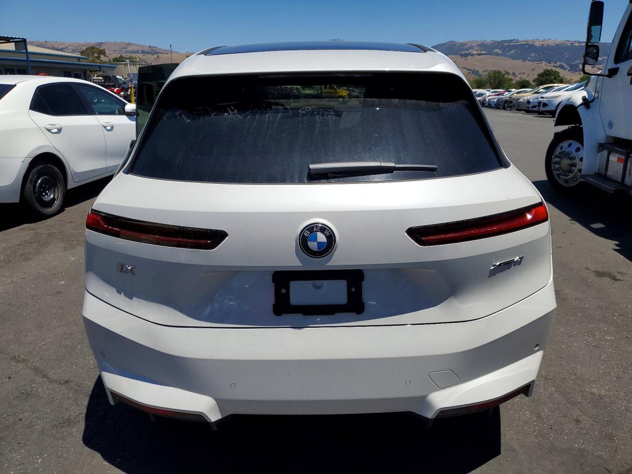 2026 BMW IX xDrive45