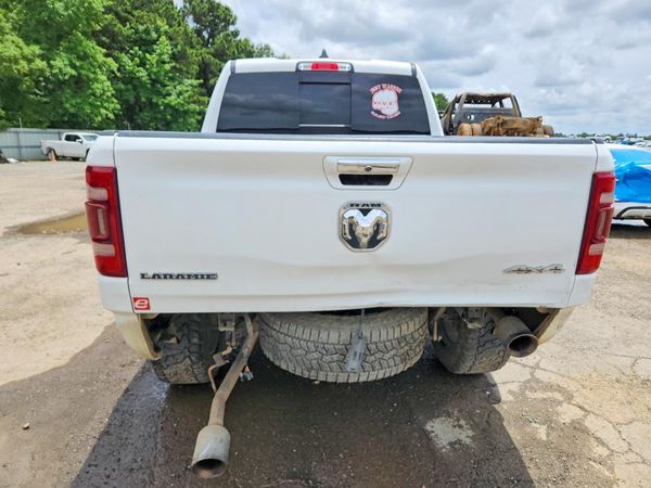 2021 RAM 1500 LARAMIE CREW CAB 4X4