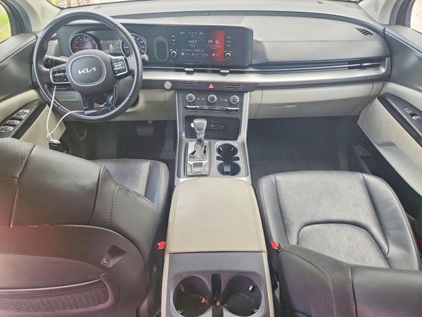 2023 KIA CARNIVAL