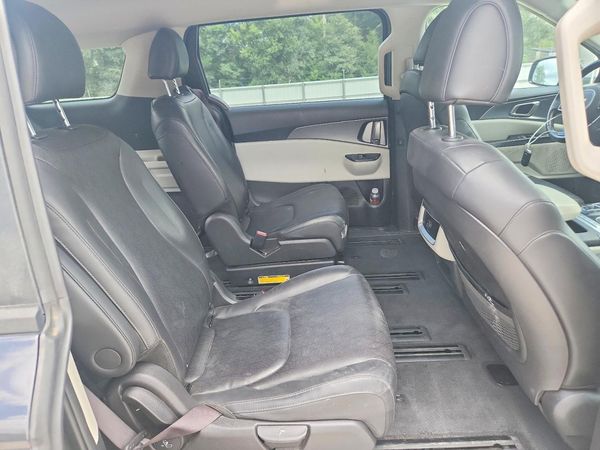 2023 KIA CARNIVAL