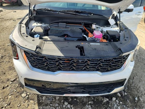2025 KIA SORENTO