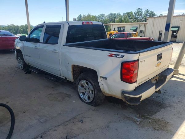 2018 CHEVROLET SILVERADO LT