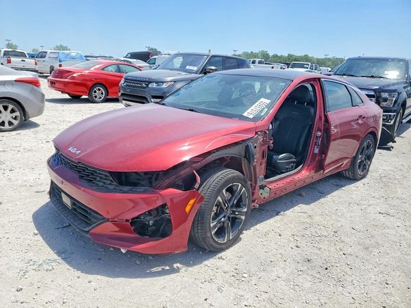 2022 KIA K5 GT-Line