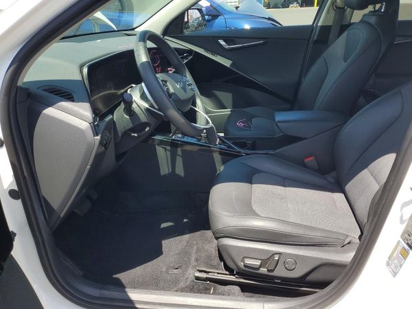 2024 KIA NIRO Wind