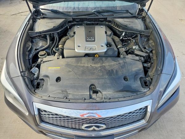 2015 INFINITI Q70