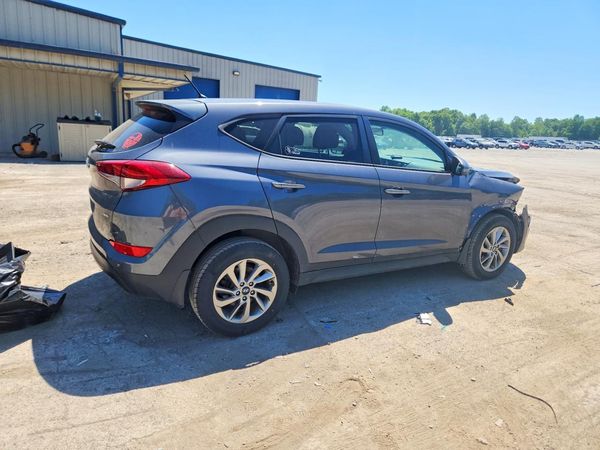 2018 HYUNDAI TUCSON SE Standard