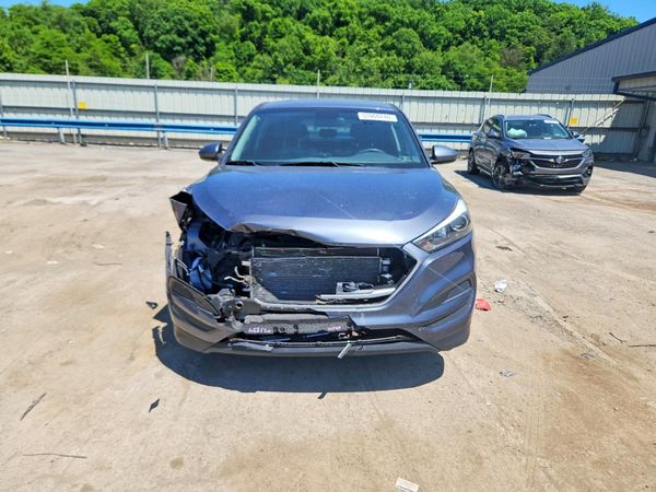 2018 HYUNDAI TUCSON SE Standard