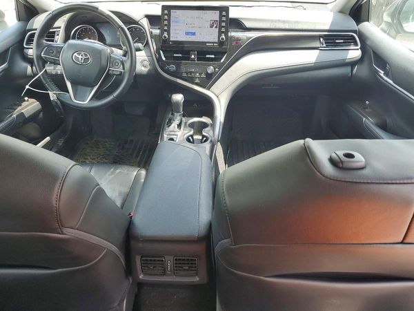 2021 TOYOTA CAMRY XLE