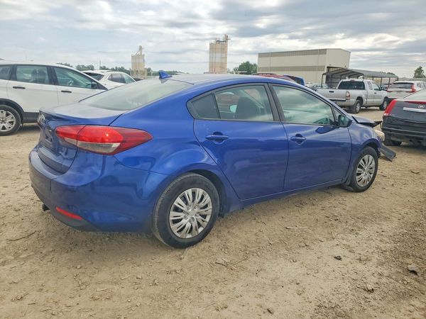 2017 KIA FORTE