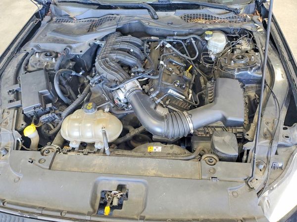 2017 FORD MUSTANG V6 Coupe