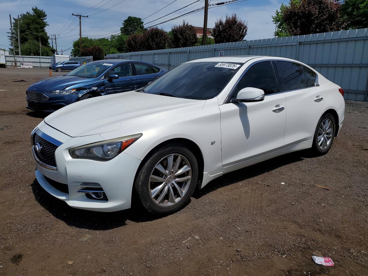 2015 INFINITI Q50