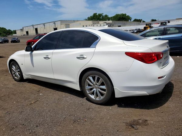 2015 INFINITI Q50