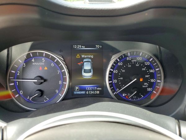 2015 INFINITI Q50