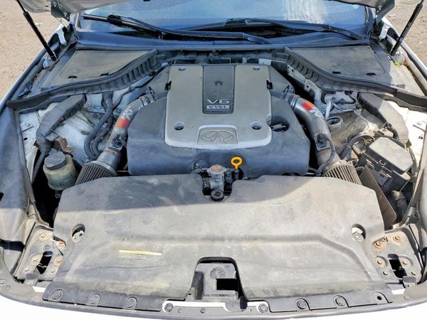 2015 INFINITI Q50