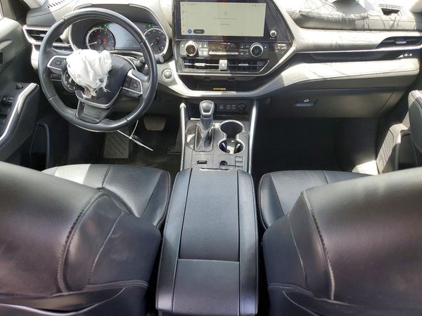 2023 TOYOTA HIGHLANDER