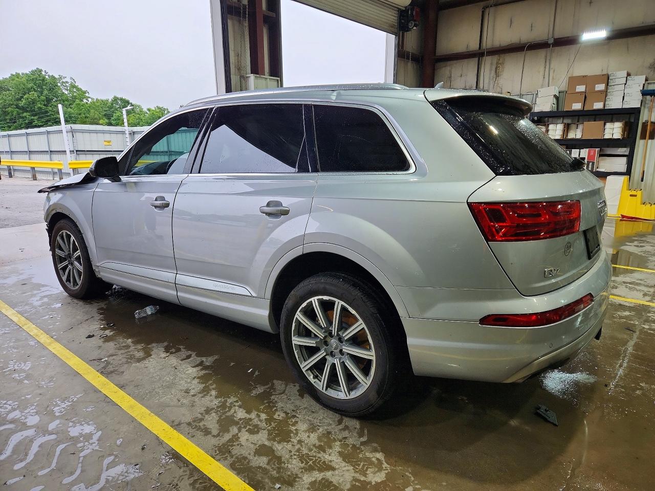 2018 AUDI Q7 quattro Prestige