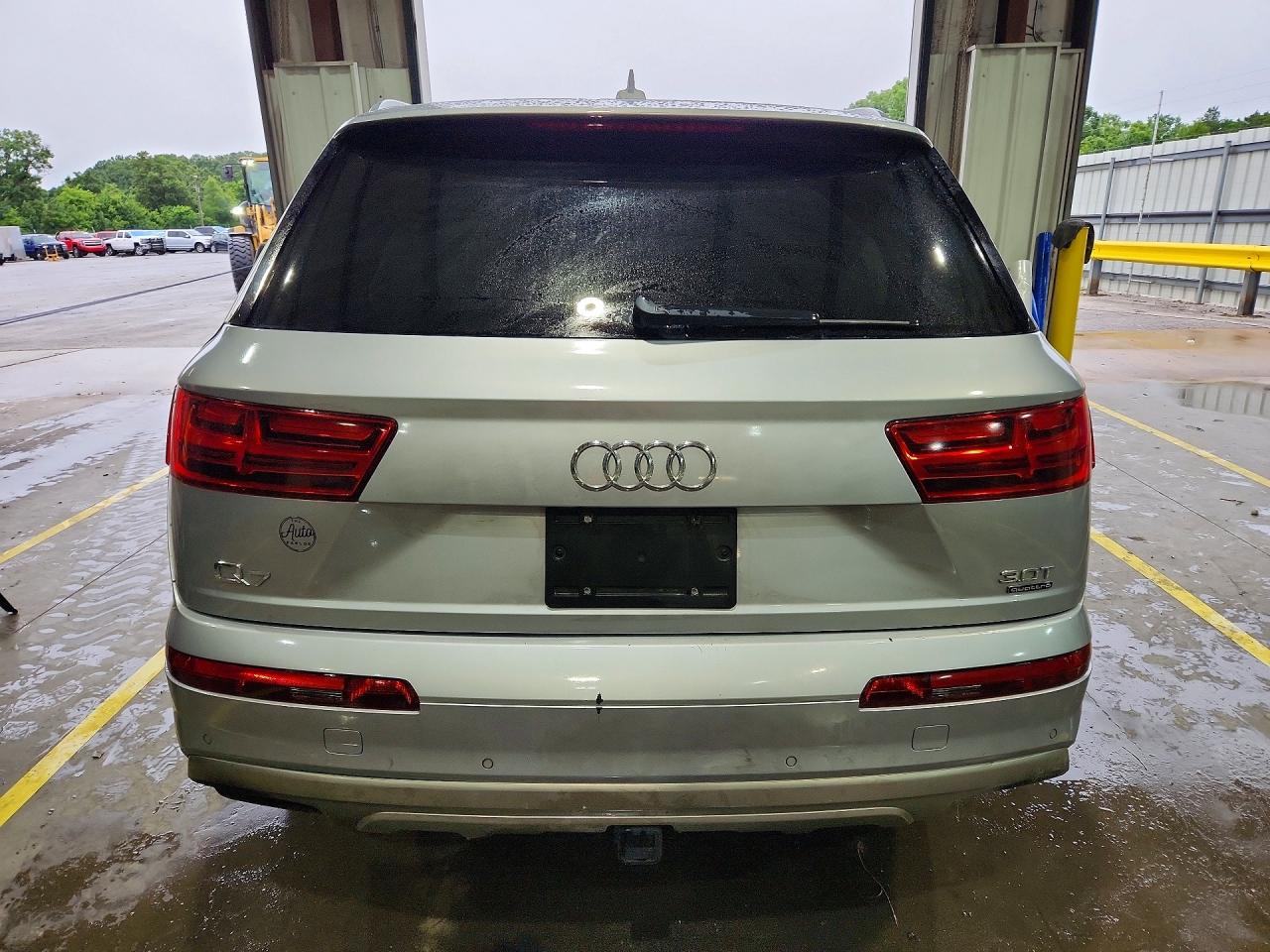 2018 AUDI Q7 quattro Prestige