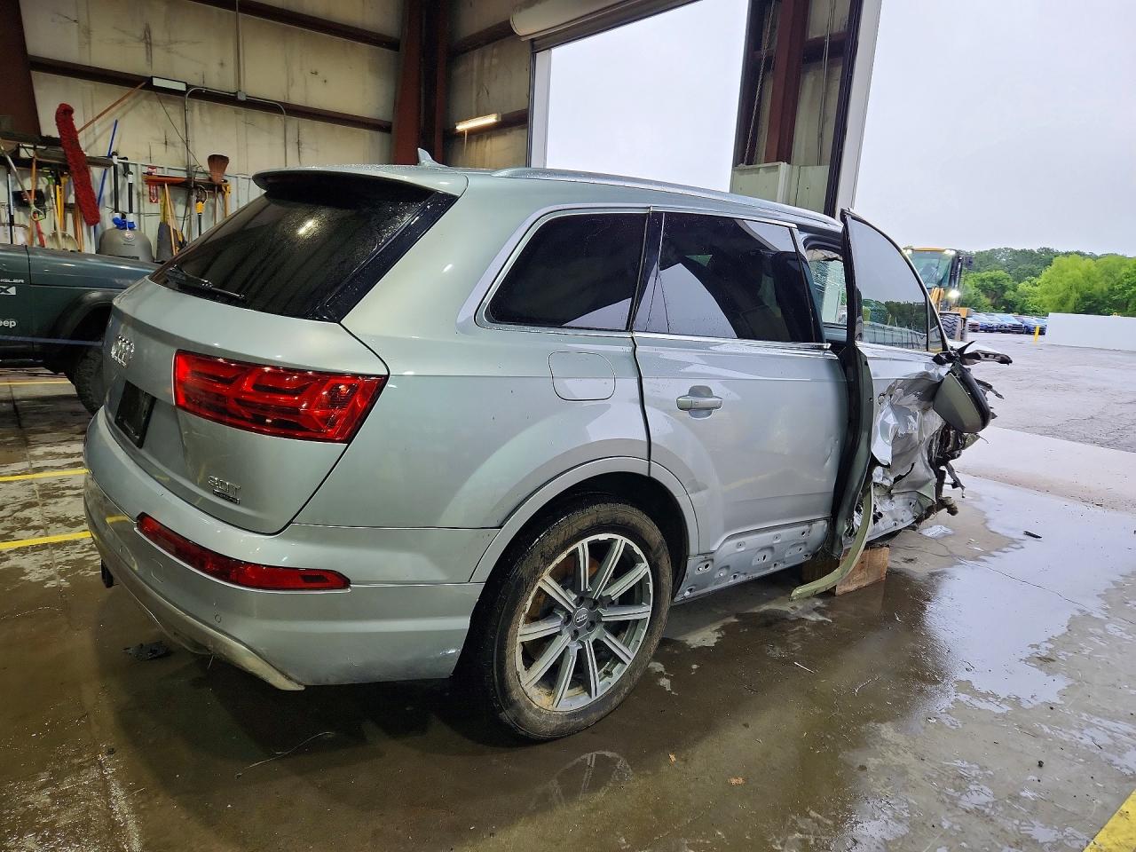 2018 AUDI Q7 quattro Prestige