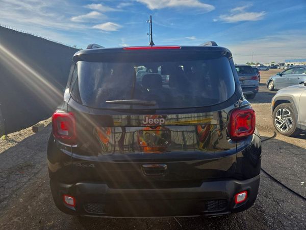 2020 JEEP RENEGADE Latitude, Longitude
