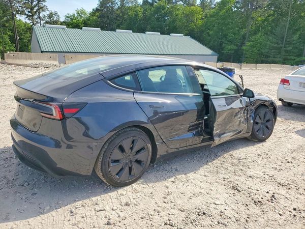 2026 TESLA MODEL 3