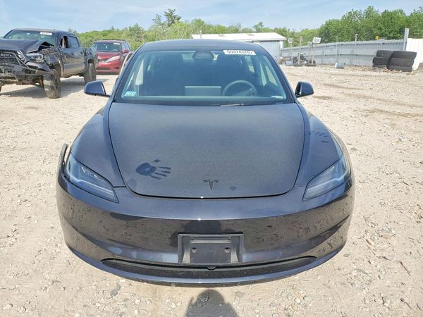 2026 TESLA MODEL 3