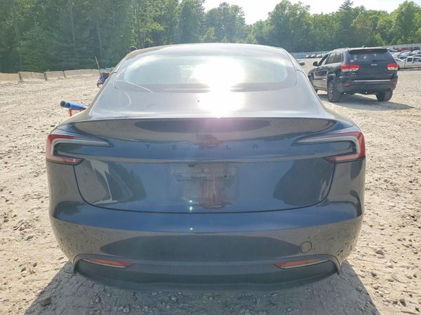 2026 TESLA MODEL 3
