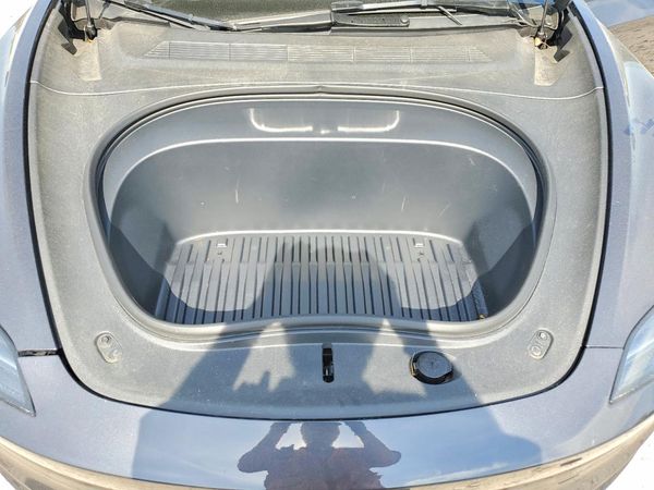 2026 TESLA MODEL 3