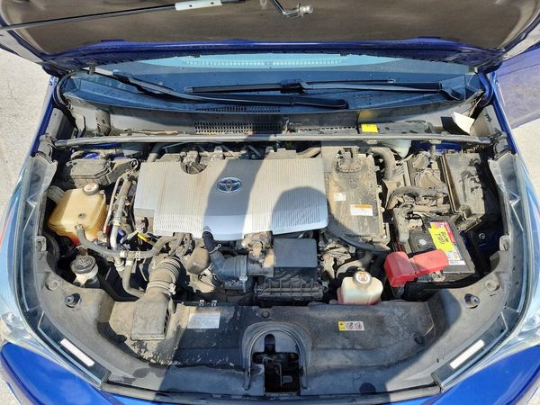 2017 TOYOTA PRIUS One/Two