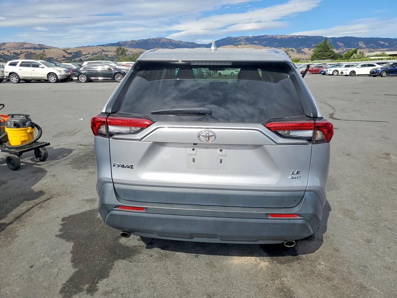 2022 TOYOTA RAV4 LE