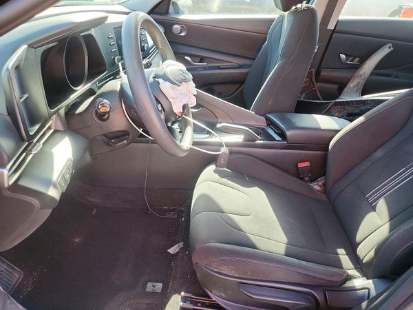 2022 HYUNDAI ELANTRA SEL