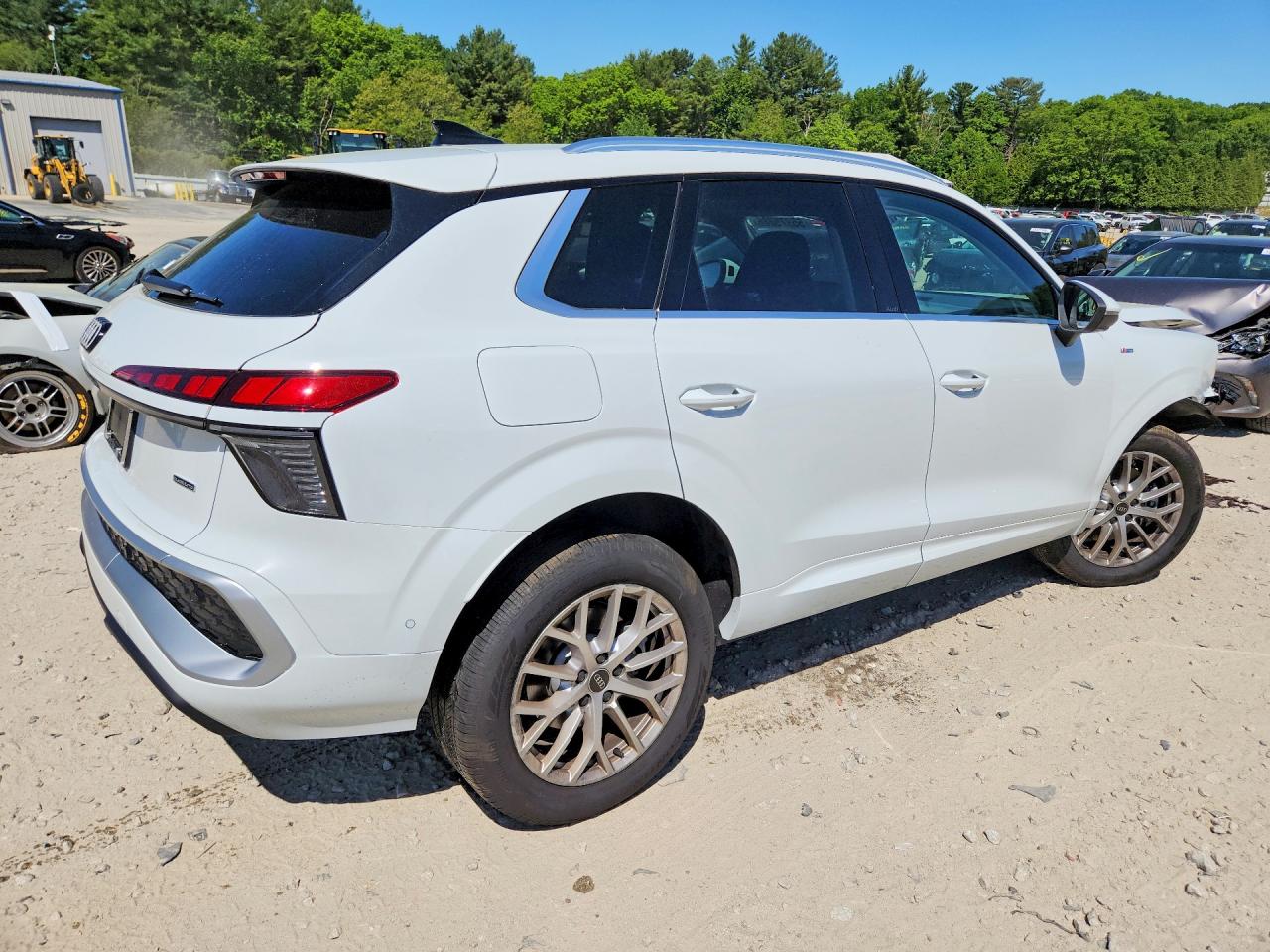 2026 AUDI Q3 S Line quattro