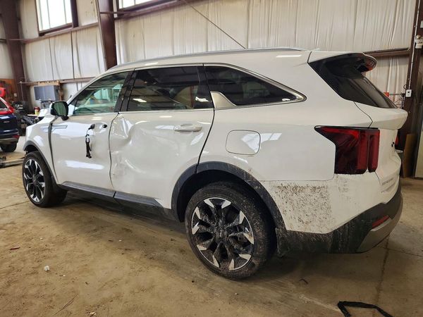 2025 KIA SORENTO