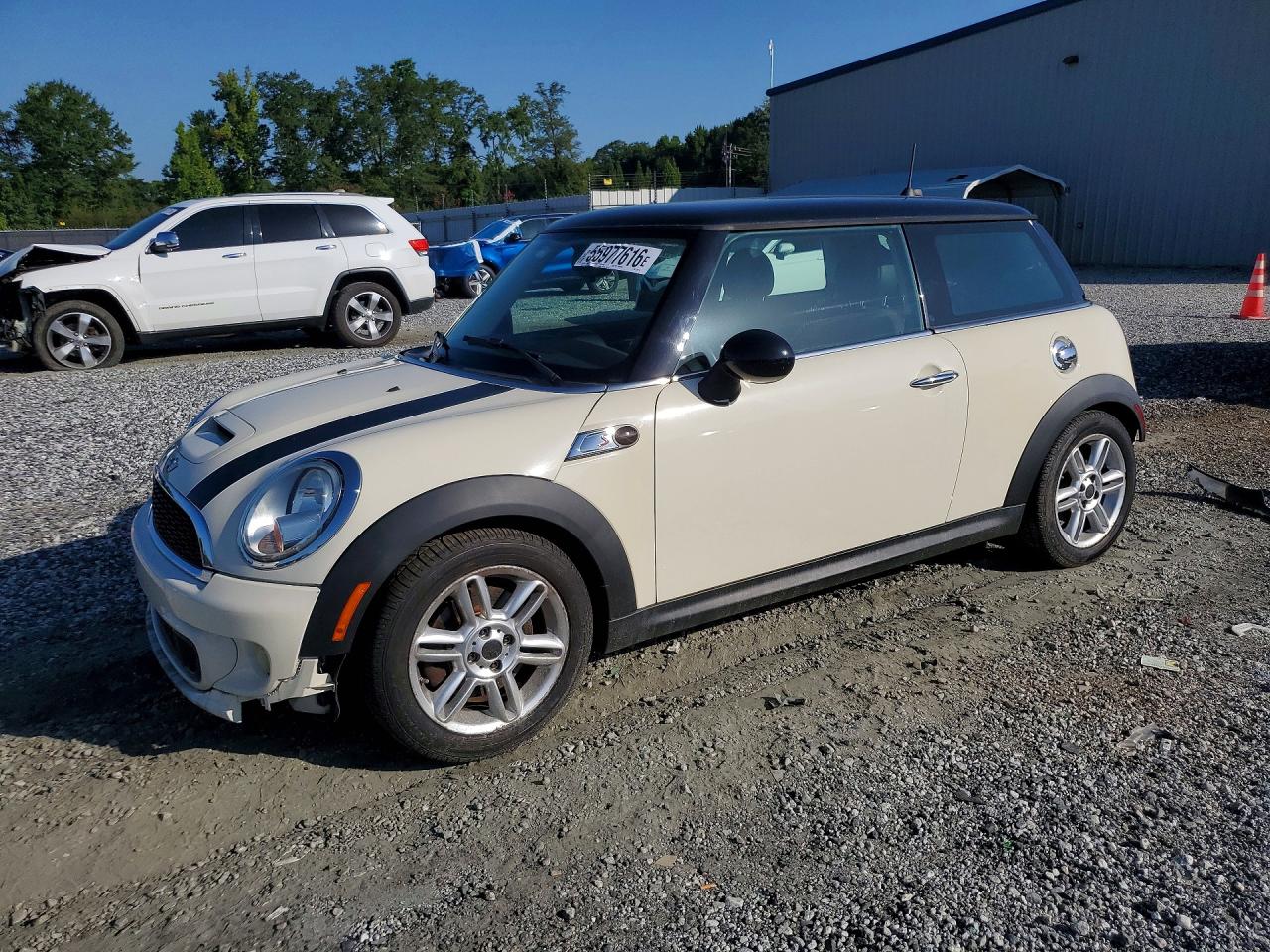 2013 MINI COOPER