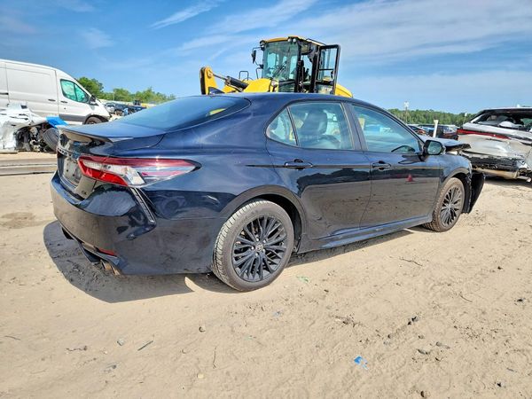 2021 TOYOTA CAMRY SE + Convenient Pkg — PSRA