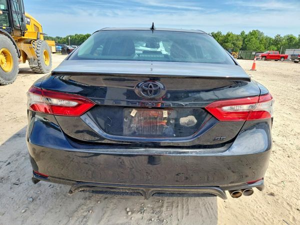 2021 TOYOTA CAMRY SE + Convenient Pkg — DIRR