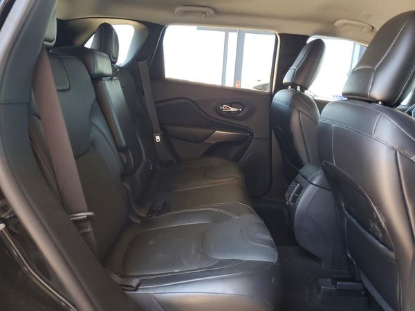 2019 JEEP CHEROKEE OVERLAND 4X4