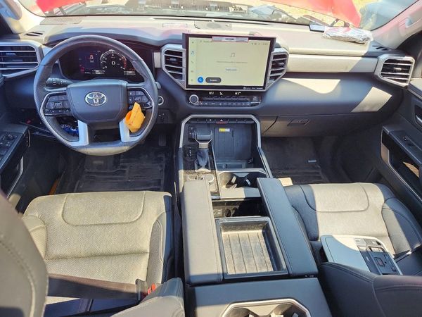2024 TOYOTA TUNDRA Others