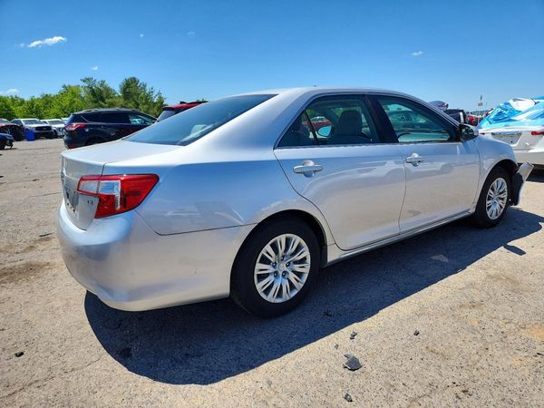 2013 TOYOTA CAMRY