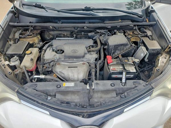 2018 TOYOTA RAV4 LE