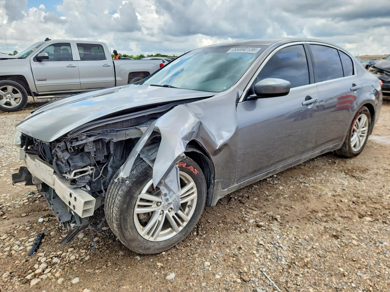 2013 INFINITI G37