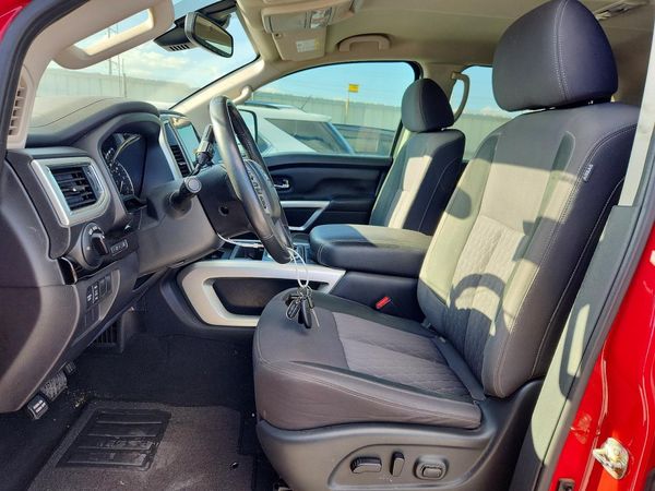2020 NISSAN TITAN — DENT