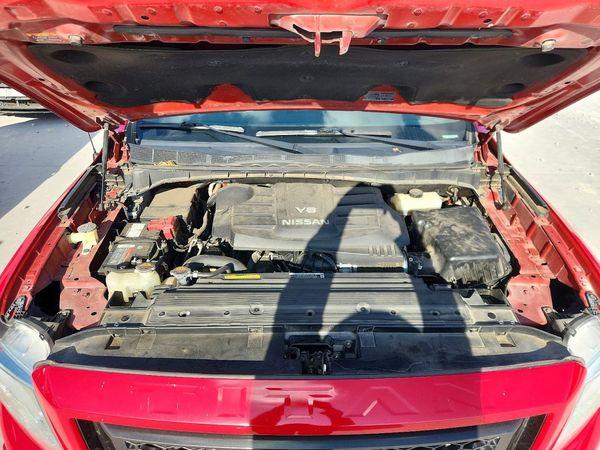 2020 NISSAN TITAN — Engine bay