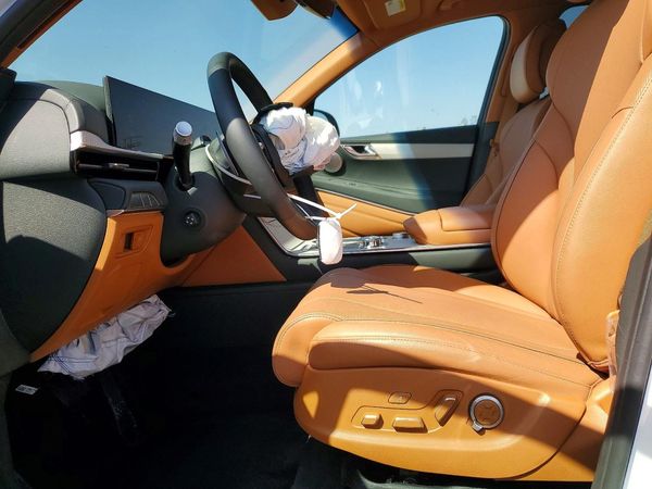 2026 GENESIS GV80