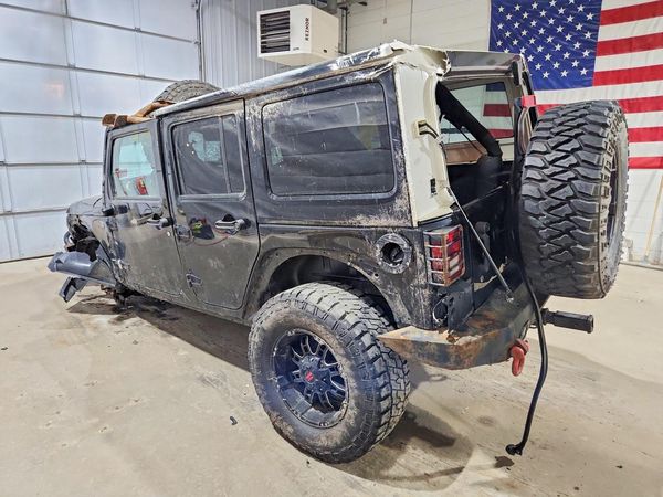 2016 JEEP WRANGLER UNLIMITED SAHARA 4X4