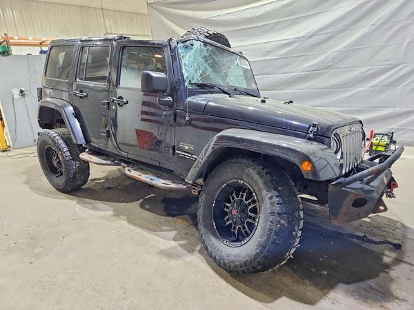 2016 JEEP WRANGLER UNLIMITED SAHARA 4X4