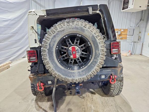 2016 JEEP WRANGLER UNLIMITED SAHARA 4X4